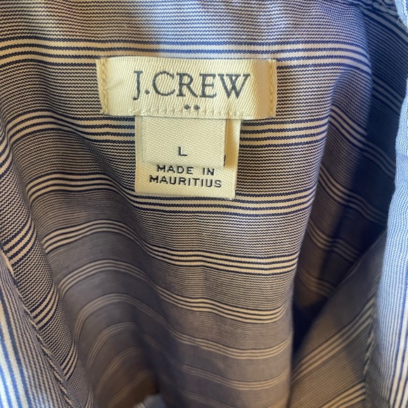 ❌SOLD❌ J CREW LARGE BLUE WHITE STRIPED BUTTON UP ROLL SLEEVE COTTON - Picture 5 of 6